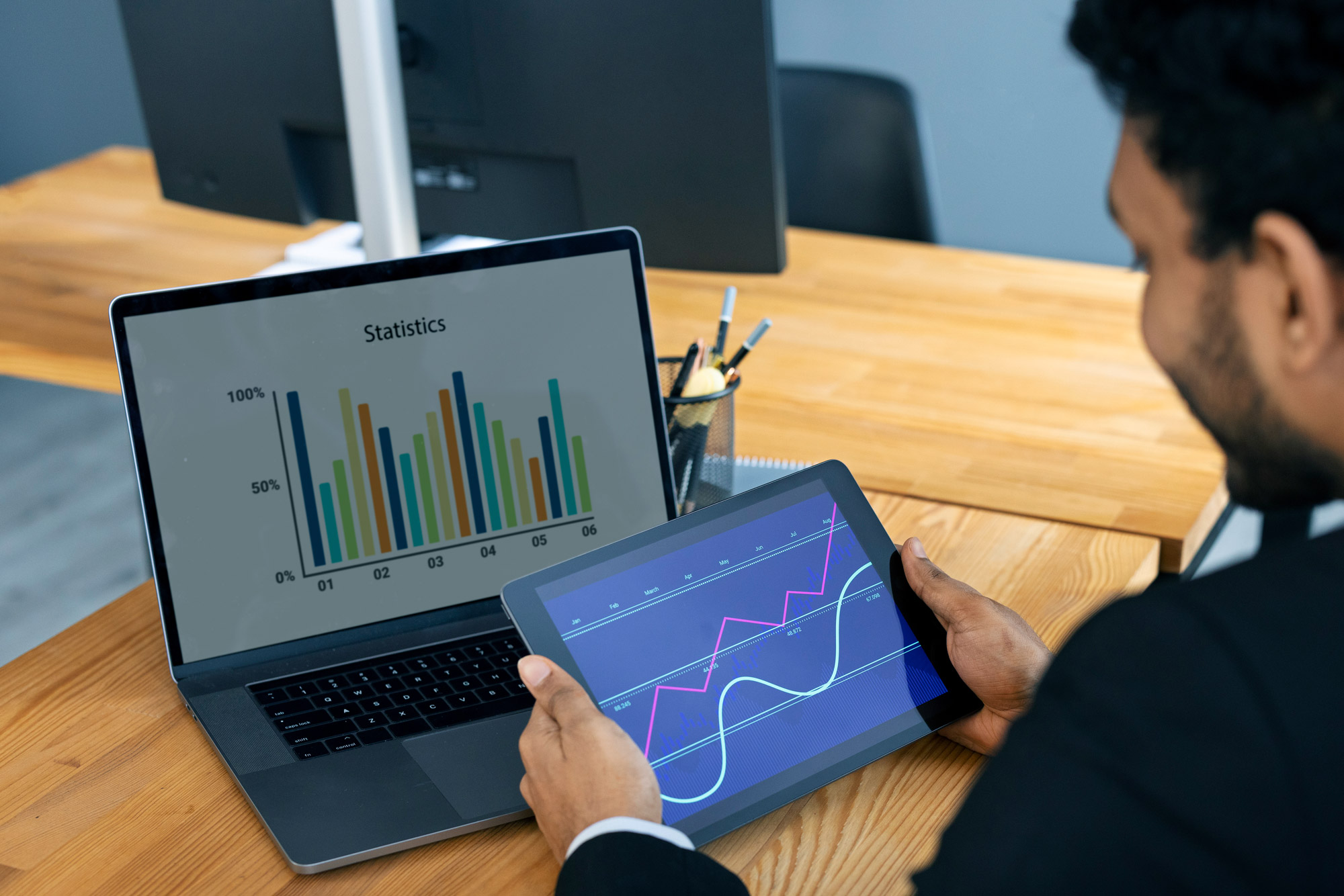 Data analytics and visualization services